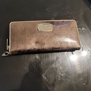Women wallets